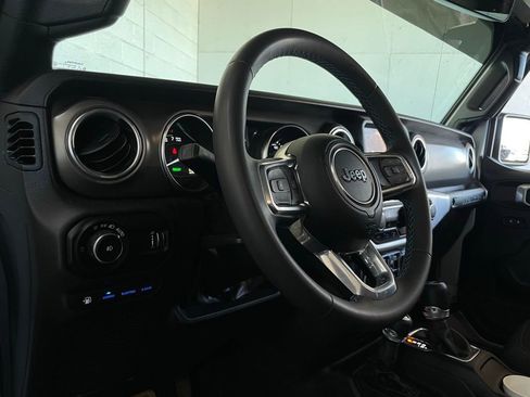 Used 2023 Jeep Wrangler Unlimited Rubicon 4xe image 11