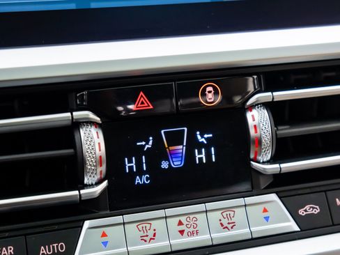 Used 2020 BMW 330i xDrive Sedan w/ Driving Assistance Package image 26