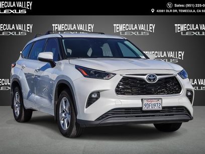 Used 2022 Toyota Highlander LE