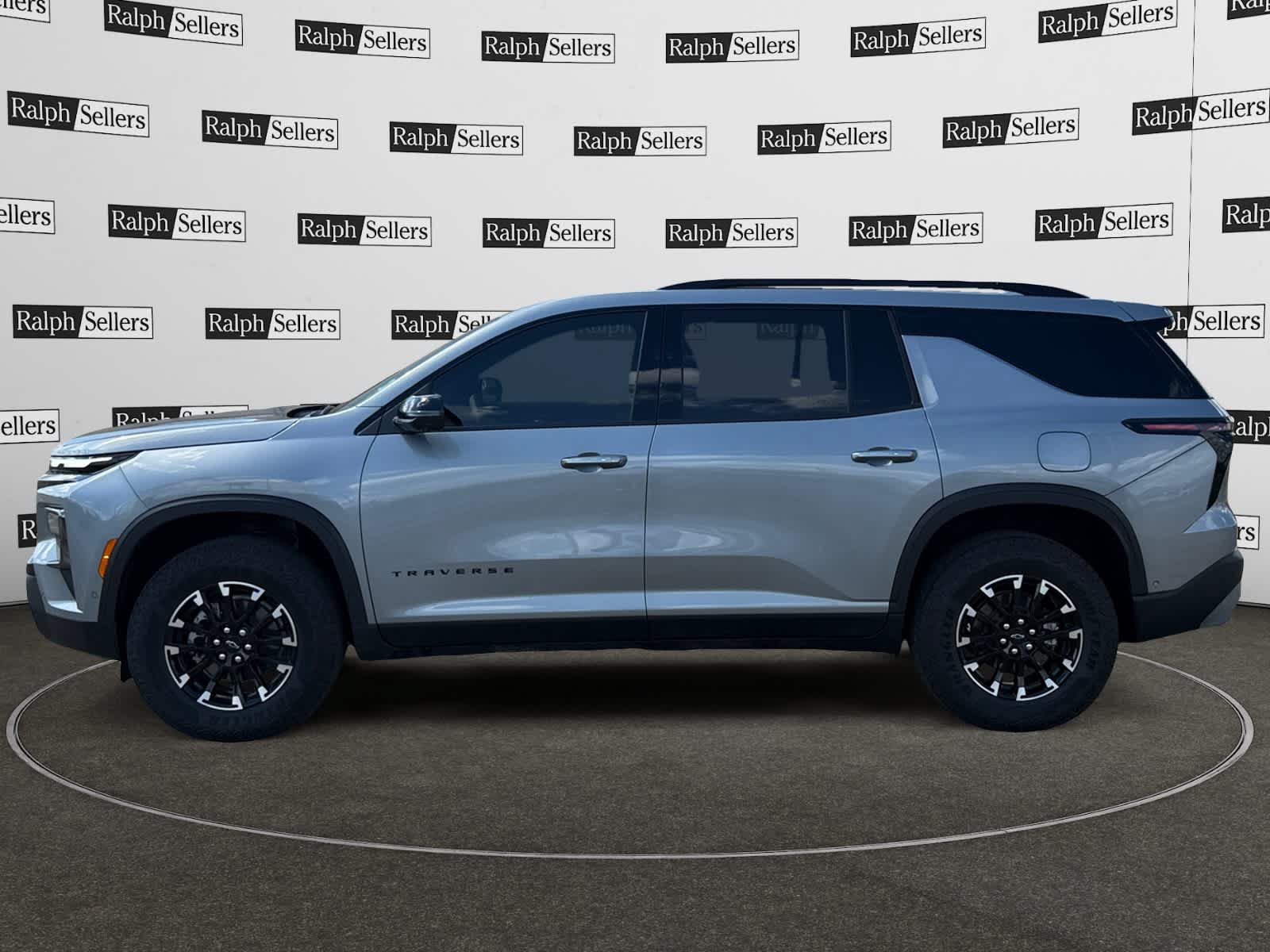 Used 2026 Chevrolet Traverse Z71 w/ Enhanced Driving Package AWD/4WD image 3