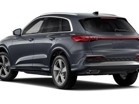 Used 2025 Audi Q5 Premium Plus w/ Premium Plus AWD/4WD image 2