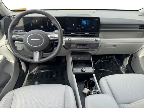 Used 2025 Hyundai Kona Limited image 10