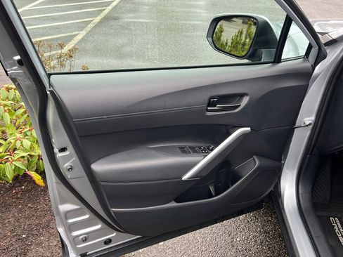 Certified 2024 Toyota Corolla Cross SE w/ Moonroof Package image 10