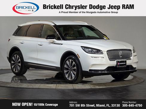 Used 2022 Lincoln Corsair Reserve image 3