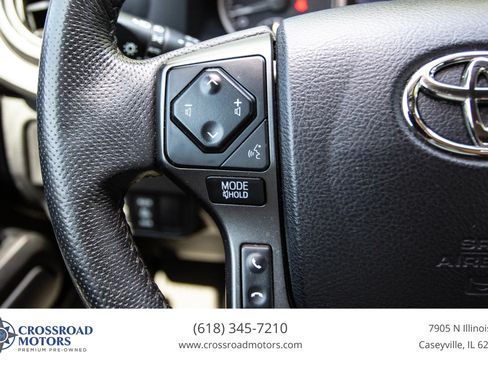 Used 2021 Toyota Tacoma TRD Sport AWD/4WD image 33