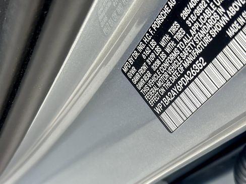 Certified 2023 Porsche Cayenne Coupe AWD/4WD image 28