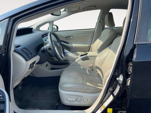 Used 2012 Toyota Prius Four FWD image 9