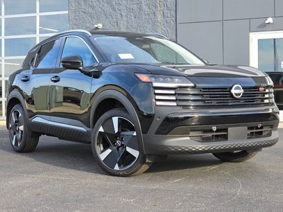 New 2025 Nissan Kicks SR
