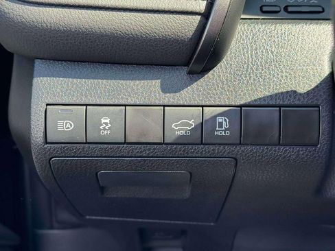 Used 2023 Toyota Camry LE image 21