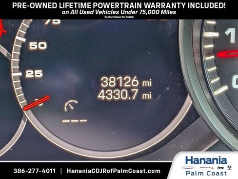 Used 2022 Porsche Cayenne Platinum Edition AWD/4WD image 31