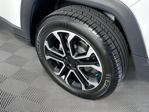Certified 2023 Jeep Compass Limited AWD/4WD image 40