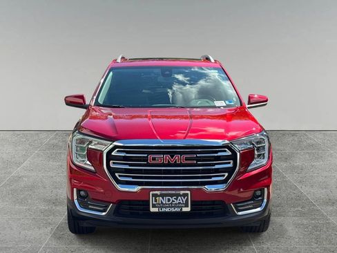 Used 2024 GMC Terrain SLT w/ Infotainment Package II AWD/4WD image 7