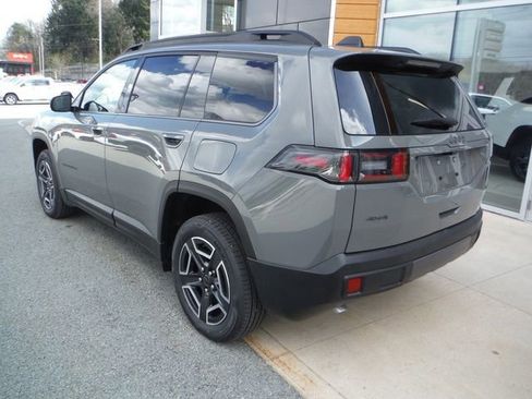 New 2026 Jeep Cherokee Laredo AWD/4WD image 10
