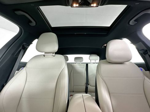 Used 2025 Mercedes-Benz C 300 Sedan image 20