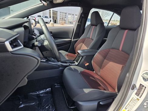 Used 2025 Toyota Corolla SE image 5