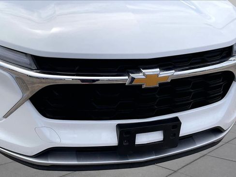 Used 2026 Chevrolet Trax LT FWD image 29