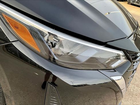 Used 2024 Nissan Sentra SV image 25