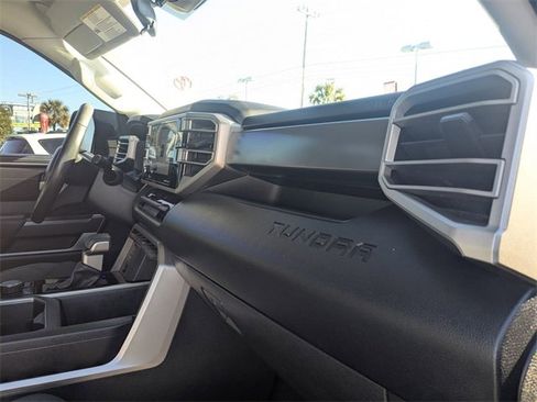 Used 2022 Toyota Tundra SR5 w/ SR5 Convenience Package image 33