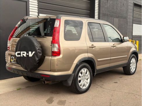 Used 2005 Honda CR-V EX image 3