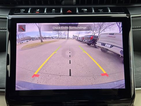 Used 2025 Jeep Grand Cherokee Limited image 16