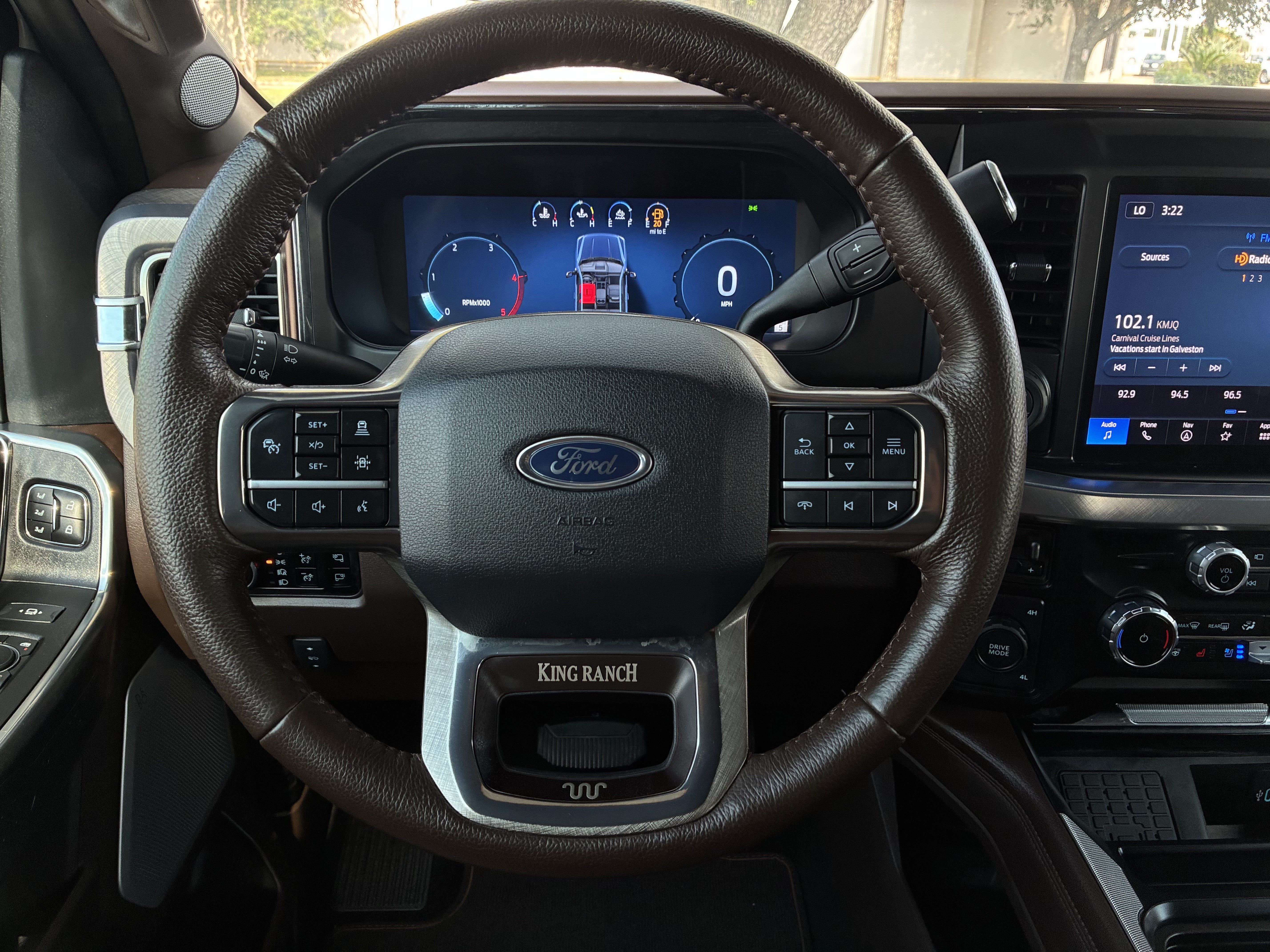 Used 2025 Ford F350 King Ranch w/ Chrome Package AWD/4WD image 14