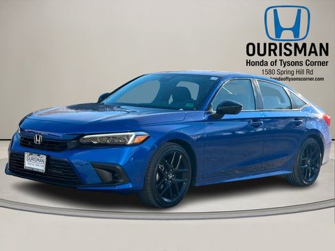 Used 2023 Honda Civic Sport image 2