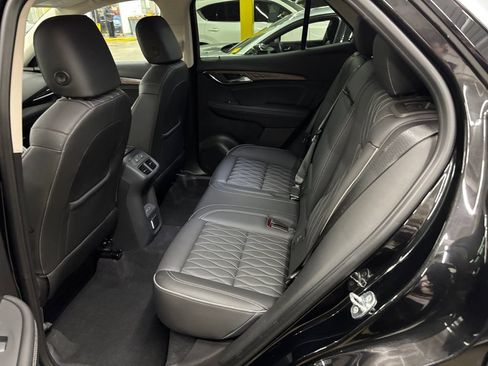 Used 2022 Buick Envision Avenir w/ Technology Package II FWD image 14