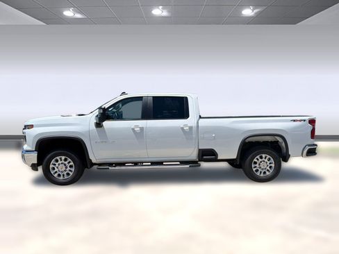 Certified 2025 Chevrolet Silverado 3500 LT w/ Safety Package AWD/4WD image 2