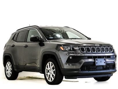 Used 2023 Jeep Compass Latitude