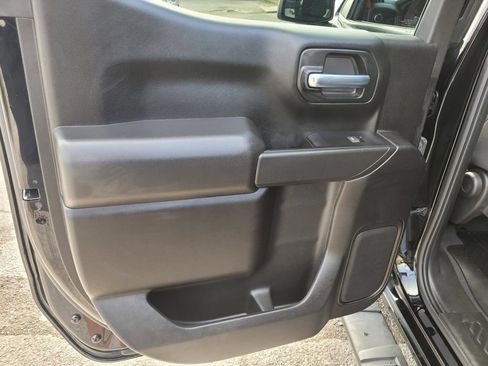 Used 2022 Chevrolet Silverado 1500 Custom AWD/4WD image 15