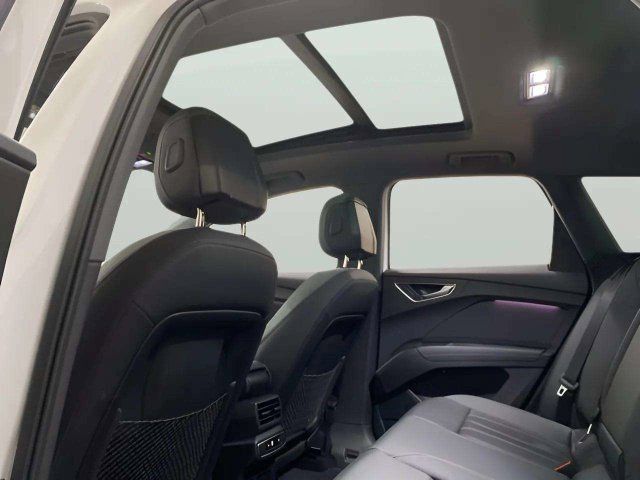 Used 2024 Audi Q4 e-tron Premium Plus w/ Premium Plus AWD/4WD image 32