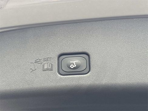 New 2026 Lincoln Nautilus Premier w/ Jet Appearance Package image 13