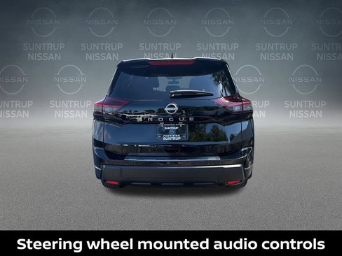Certified 2026 Nissan Rogue SV FWD image 18