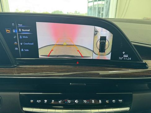 Used 2022 Cadillac Escalade Premium Luxury image 26