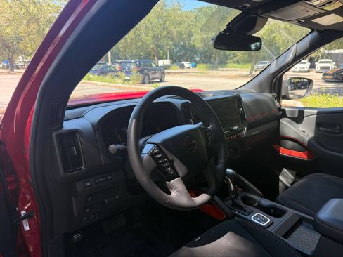 Used 2026 Nissan Frontier PRO-4X AWD/4WD image 30