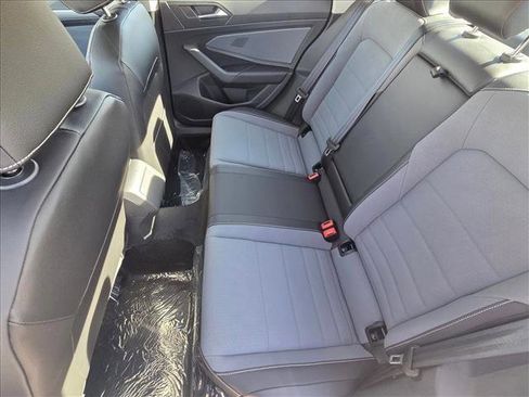 New 2026 Volkswagen Jetta SE FWD image 15