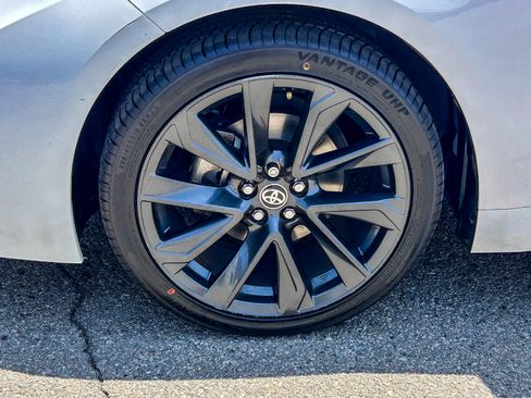 Used 2024 Toyota Corolla SE w/ SE Premium Package FWD image 10