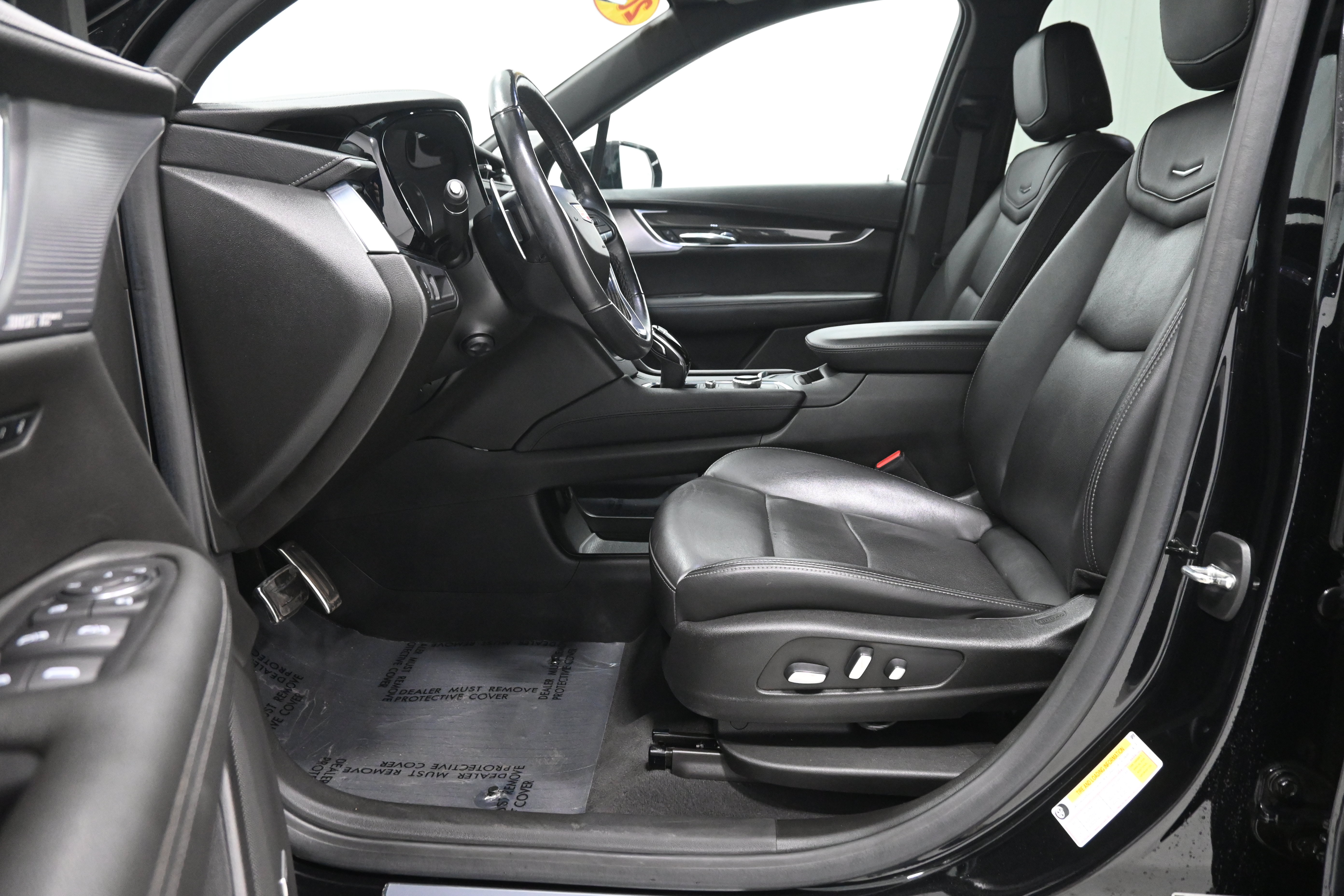 Used 2021 Cadillac XT6 Sport AWD/4WD image 4