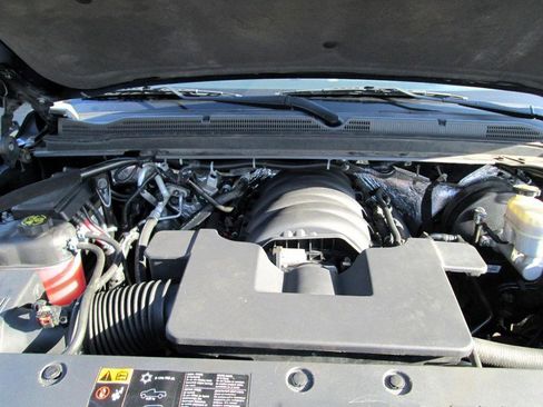 Used 2016 Chevrolet Suburban 4WD w/ Max Trailering Package image 18