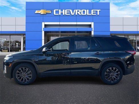 Certified 2023 Chevrolet Traverse RS image 7