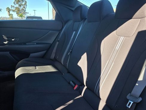 Certified 2025 Hyundai Elantra Sport image 12