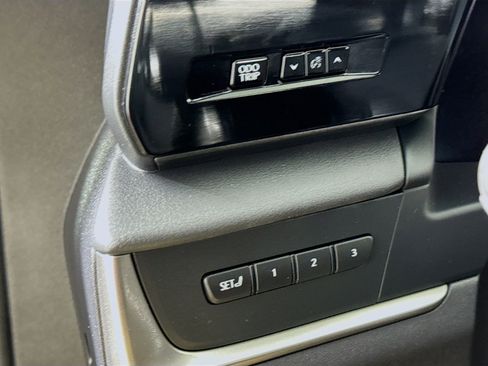 Used 2025 Lexus RZ 450e w/ Technology Package image 13