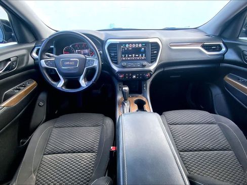 Used 2018 GMC Acadia SLE FWD image 10