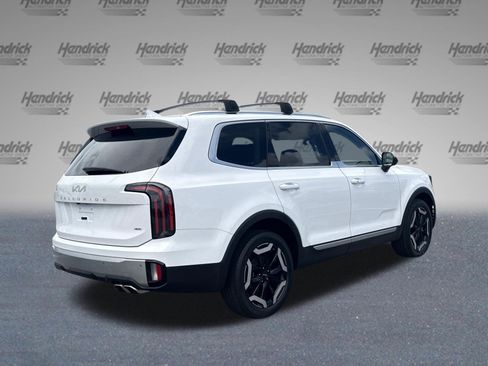 Used 2023 Kia Telluride EX w/ EX Captain's Chair Package AWD/4WD image 10