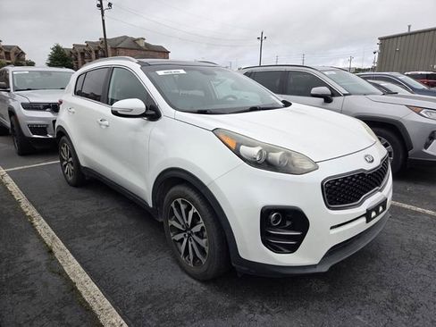 Used 2017 Kia Sportage EX w/ EX Premium Package FWD image 3