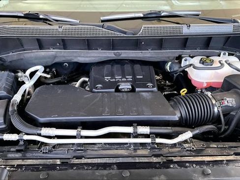 Used 2023 Chevrolet Silverado 1500 LT AWD/4WD image 20