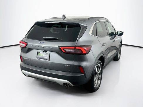 Used 2025 Ford Escape Platinum AWD/4WD image 9