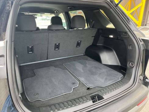 Used 2025 Chevrolet Equinox LT FWD image 31