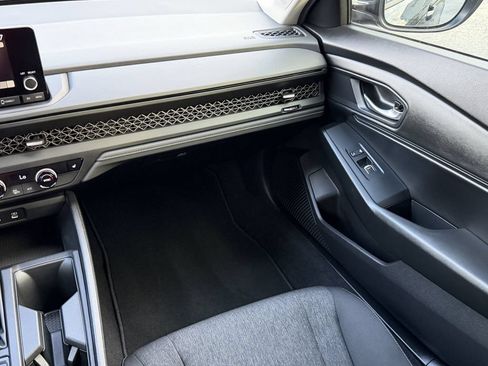 Used 2024 Honda Accord EX image 16