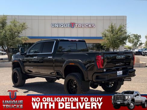 Used 2024 GMC Sierra 2500 Denali Ultimate w/ Max Trailering Package AWD/4WD image 9